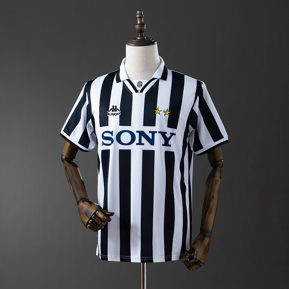 JUV Jersey 1995-97 Home Retro Football Kit