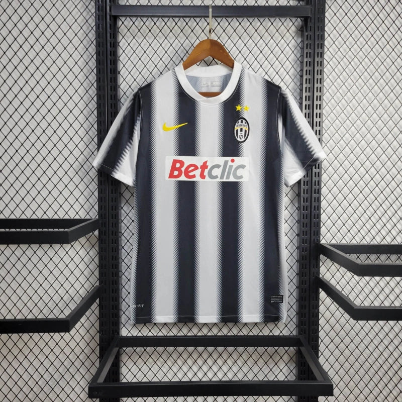 Retro JUV Home Kit 11/12 Football Jersey